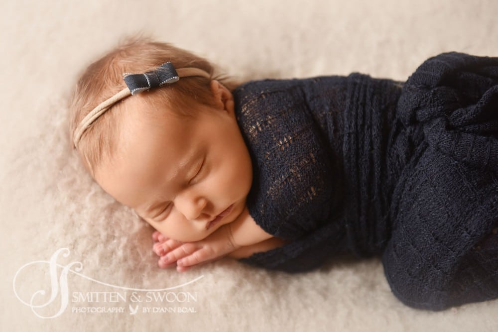 newborn-posing-boulder-newborn-photographer